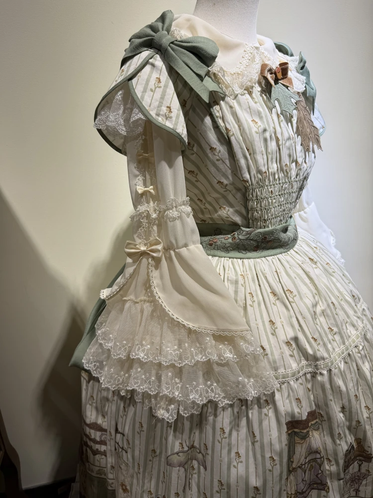 涼しげな姫袖シフォンシャツ：Lolita風の夏の着こなしに最適な薄手デザイン