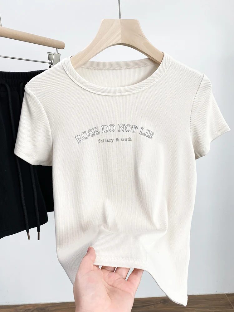 大人可愛い服 50代コーデ 完全ガイド｜色・柄・サイズの選び方と実際のコーデ例