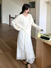 温かみのある雰囲気のコーディネート【不規則なラウンドネックトップス・フェアリー風のフレアスカート】（セットアップ対応）