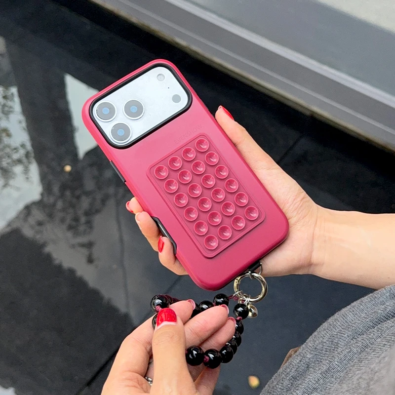 2026年スマホケースの流行は「小物のファッション」に？インスタ風のビーズチェーンケースが注目される理由