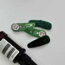 秋冬向け ベルベット素材のヘアクリップ【ハンドメイド・バイカラー・基本タイプ】（セットアップ対応）