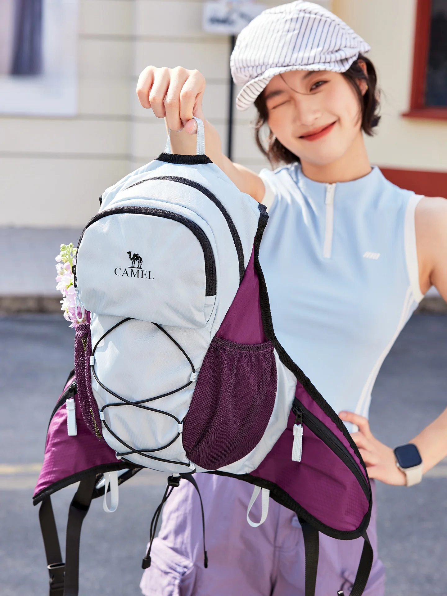 アウトドア用女性向け軽量デイキャンプバックパックの実用性と設計特性