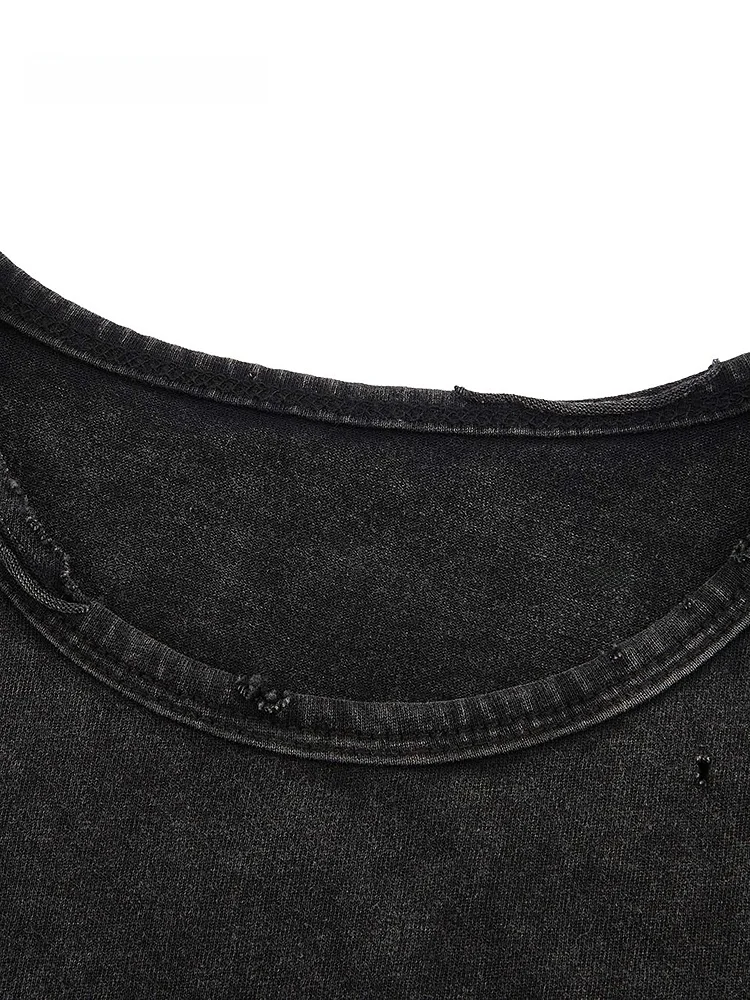 クールなデザインのラウンドネックノースリーブTシャツ：ヴィンテージ風ウォッシュ加工の実用性と適用シーン