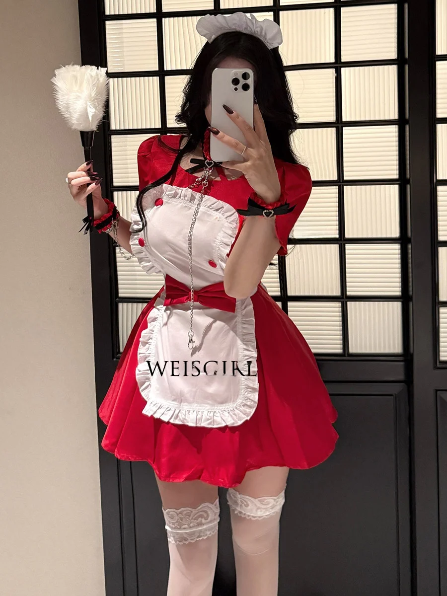 クリスマスコスプレ用メイド服：赤色セクシーカフェスタイルの実用性とシーン別適用