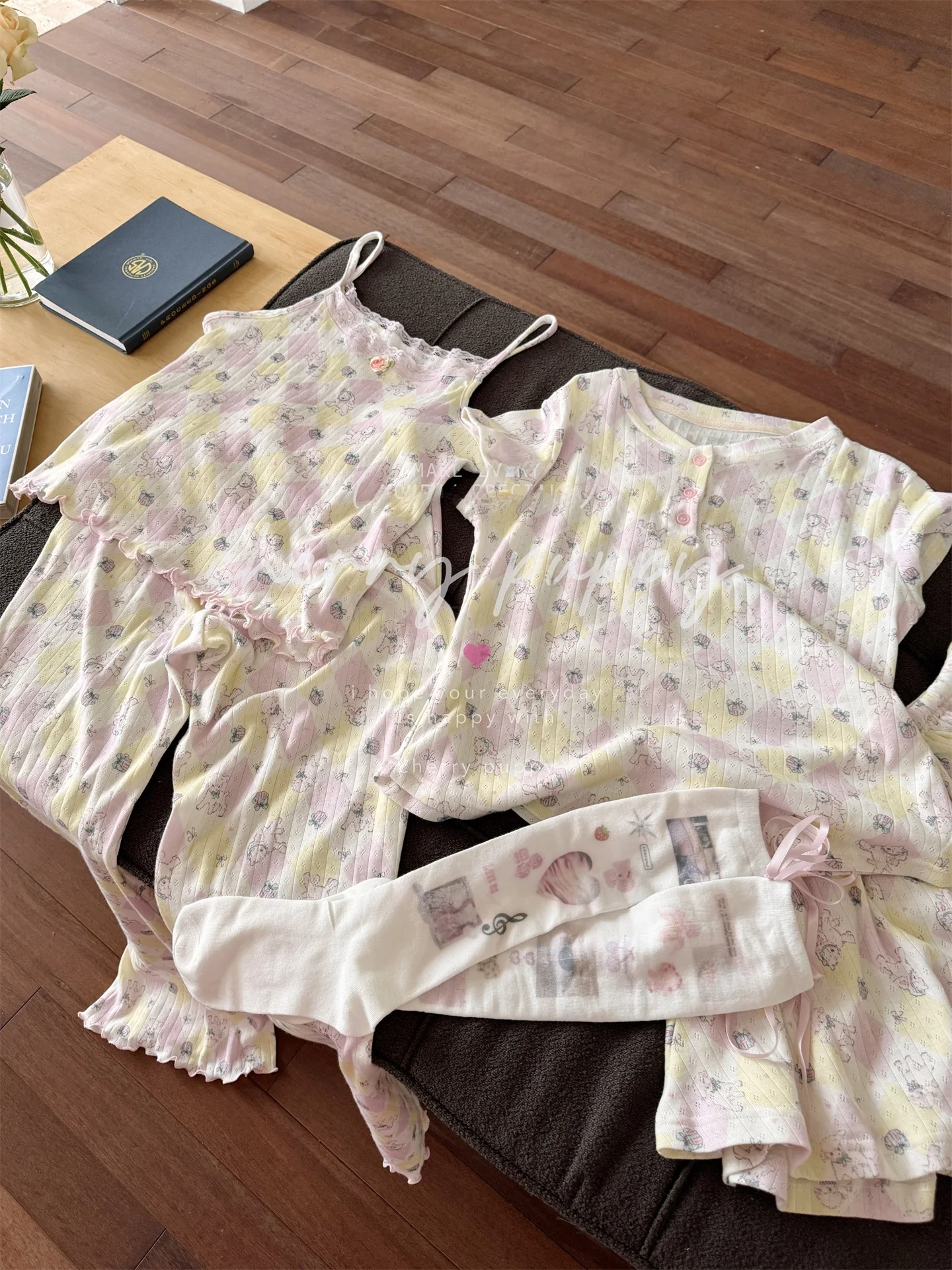 シンプル可愛い服の取り入れ方は？3選で日常の美しさを再発見