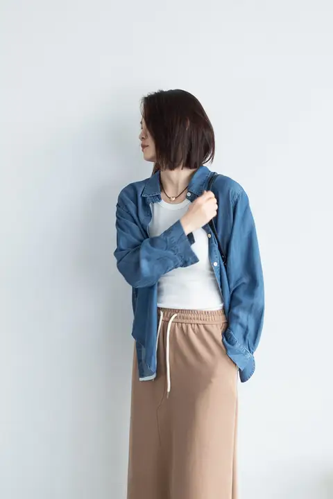夏用シンプルデザイン深色UVカットテンセルデニムシャツ【ウォッシュ加工・ゆったりフィット・カジュアルアウター】