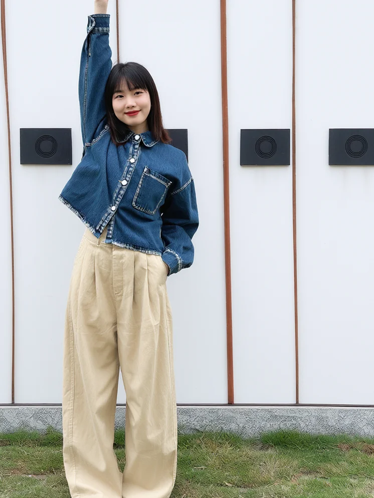 大人可愛い服 50代コーデ | シルエット・色・質感の3原則で失敗しない着こなし