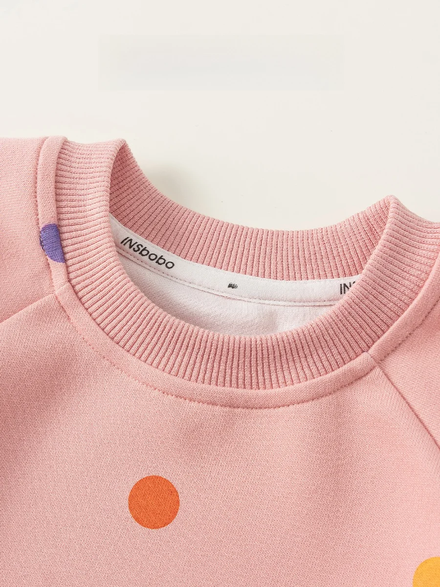 16度cに適した子供の服としてのカラフルドットプルオーバー：春季向けの軽量機能性を徹底解説
