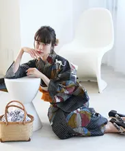伝統的なデザインの浴衣【高級コットン・花火大会用・多色展開】