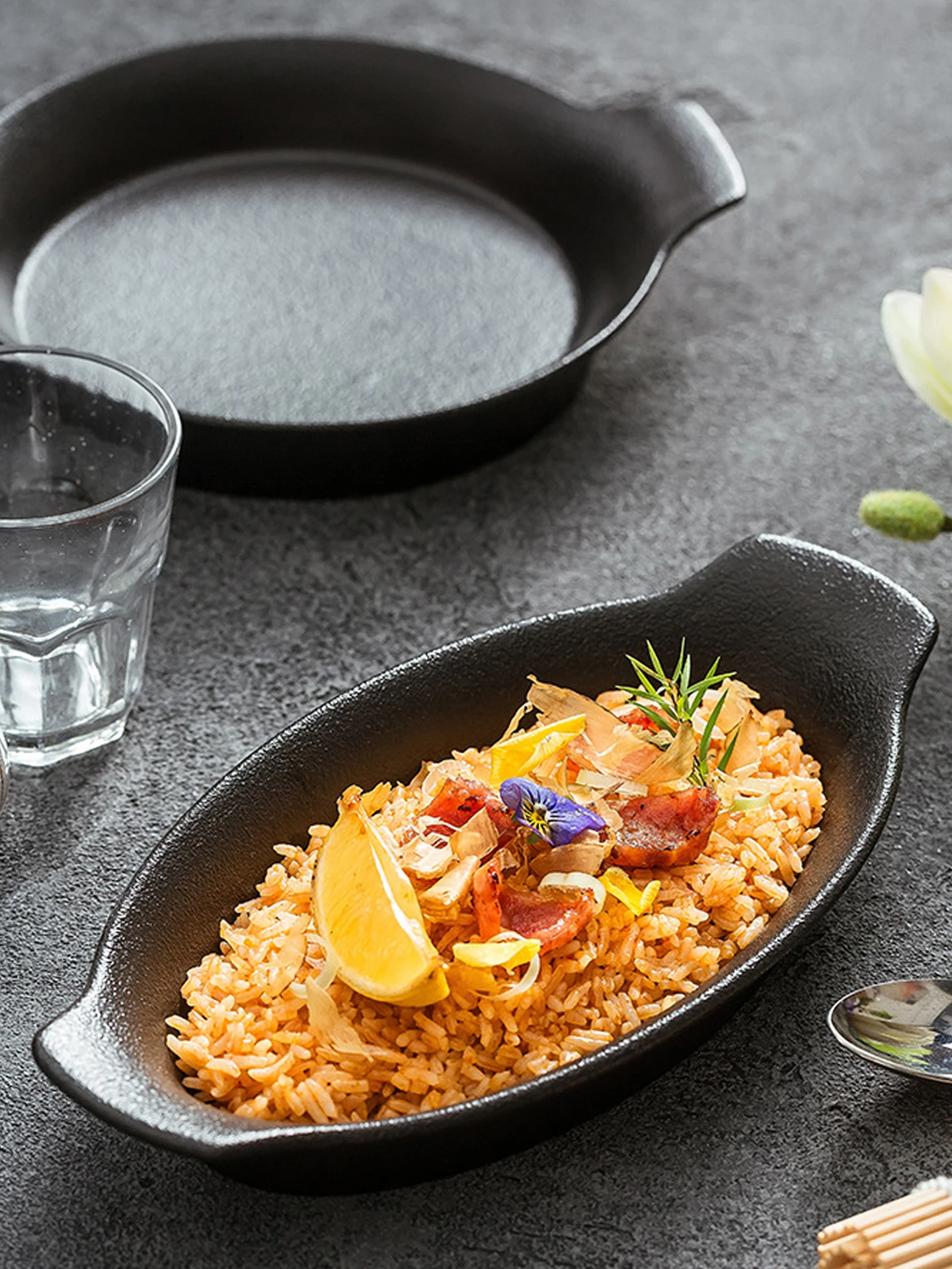 「キャセロール」に似たアイテムで失敗しない盛り付けは？