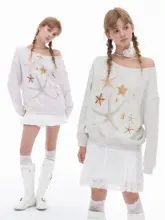ゆったりフィットのプリントスパンコールオフショルダートップス【グレー・デザインカジュアル】（セットアップ対応）