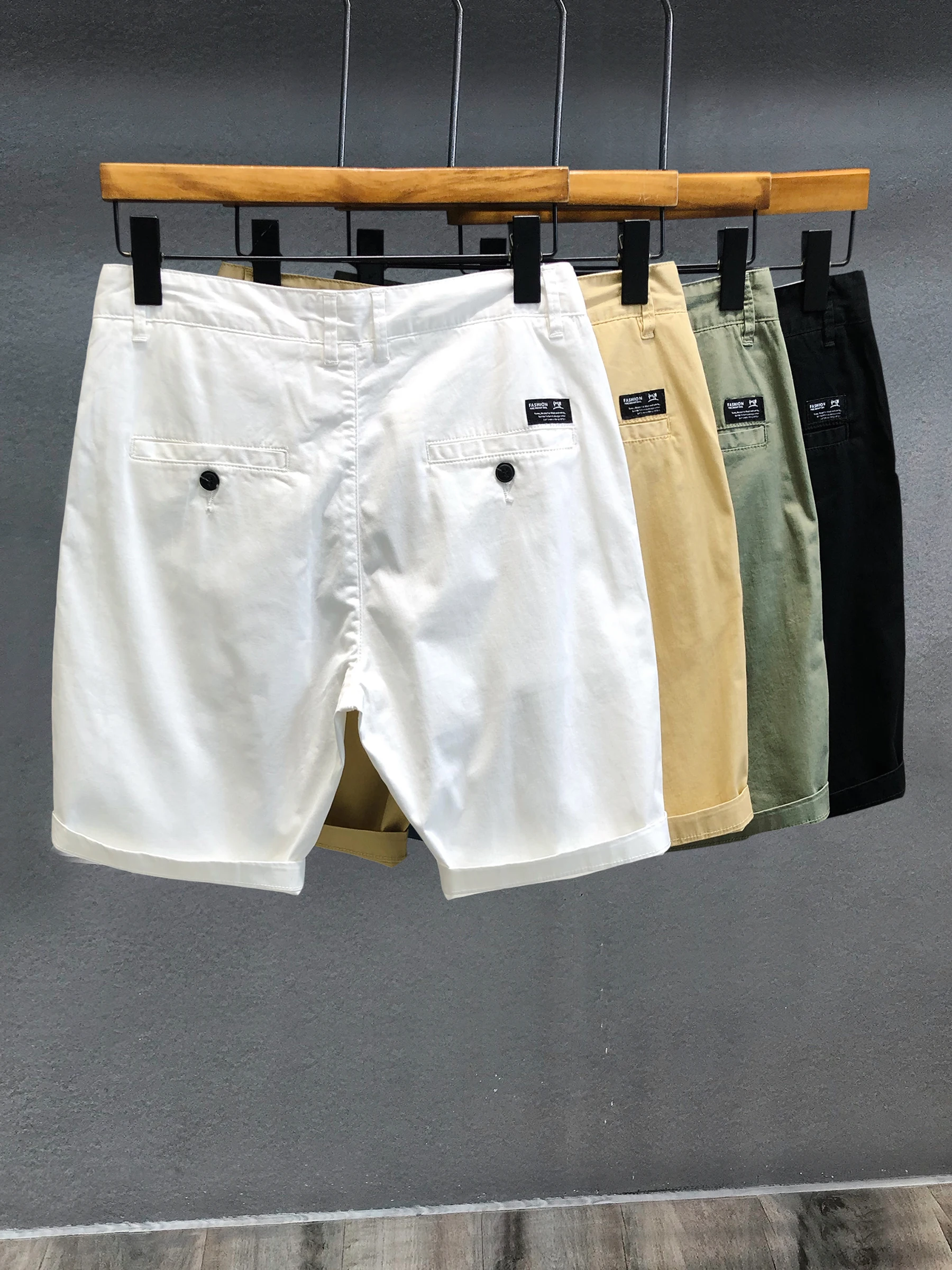 カーゴパンツ メンズ コーデ 完全ガイド｜失敗しない通勤・日常の選び方