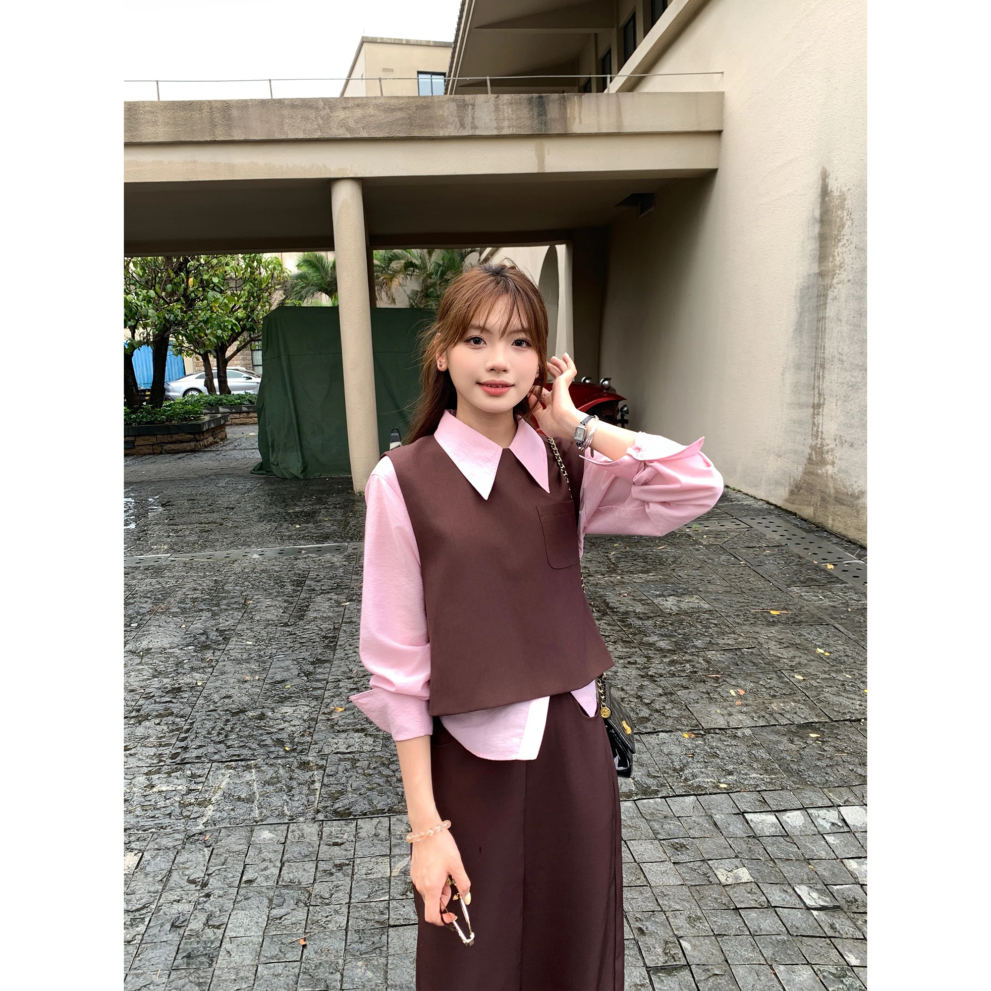 デート服 秋 20代向けの小柄女性向け二点セットアップコーデの実用性と選定基準