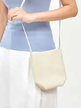 レトロデザインのミニバケツバッグ【ライチ風レザー・調整可能なショルダーストラップ・ショルダー／斜め掛け】
（セットアップ対応）