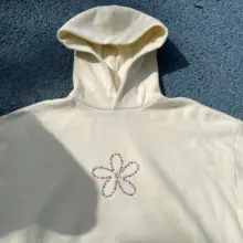 アメリカンストリートスタイルのコットン製ウォッシュ加工フーディー【刺繍デザイン・ゆったりシルエット・スケートボード対応】