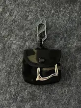キーホルダー 金属 クリーンフィット ヴィンテージ バッグチャーム ウエスト飾り トレンド 合わせやすい 「RV」