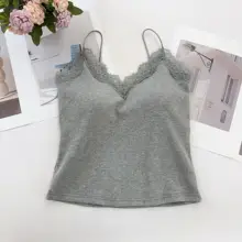 レースフリル付きスリムフィットキャミソール【胸パッド付き・背中美しいデザイン・女性用】