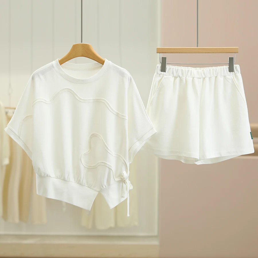 夏の私服で暑さ対策と季節感をどう表現するか？2026年厳選3選