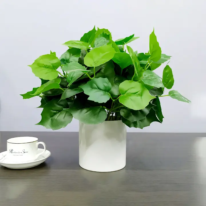 北欧風のフェイクグリーン植物【インテリア装飾・デスク用・小型盆栽】