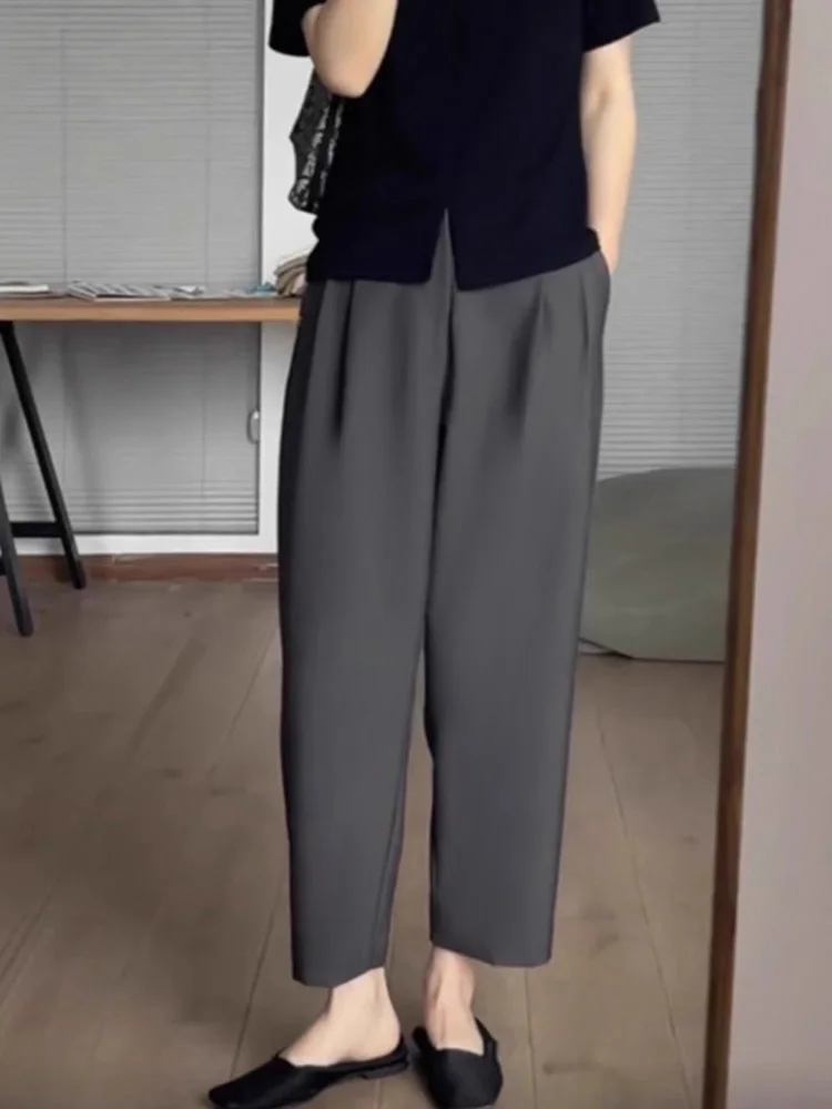 シルエットが綺麗なパンツ レディースはどう選ぶ？ワイドパンツの本質と女性らしいスタイルの秘密