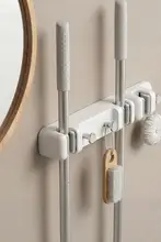 シンプルな壁掛け掃除道具収納ホルダー【穴あけ不要・バスルーム用】