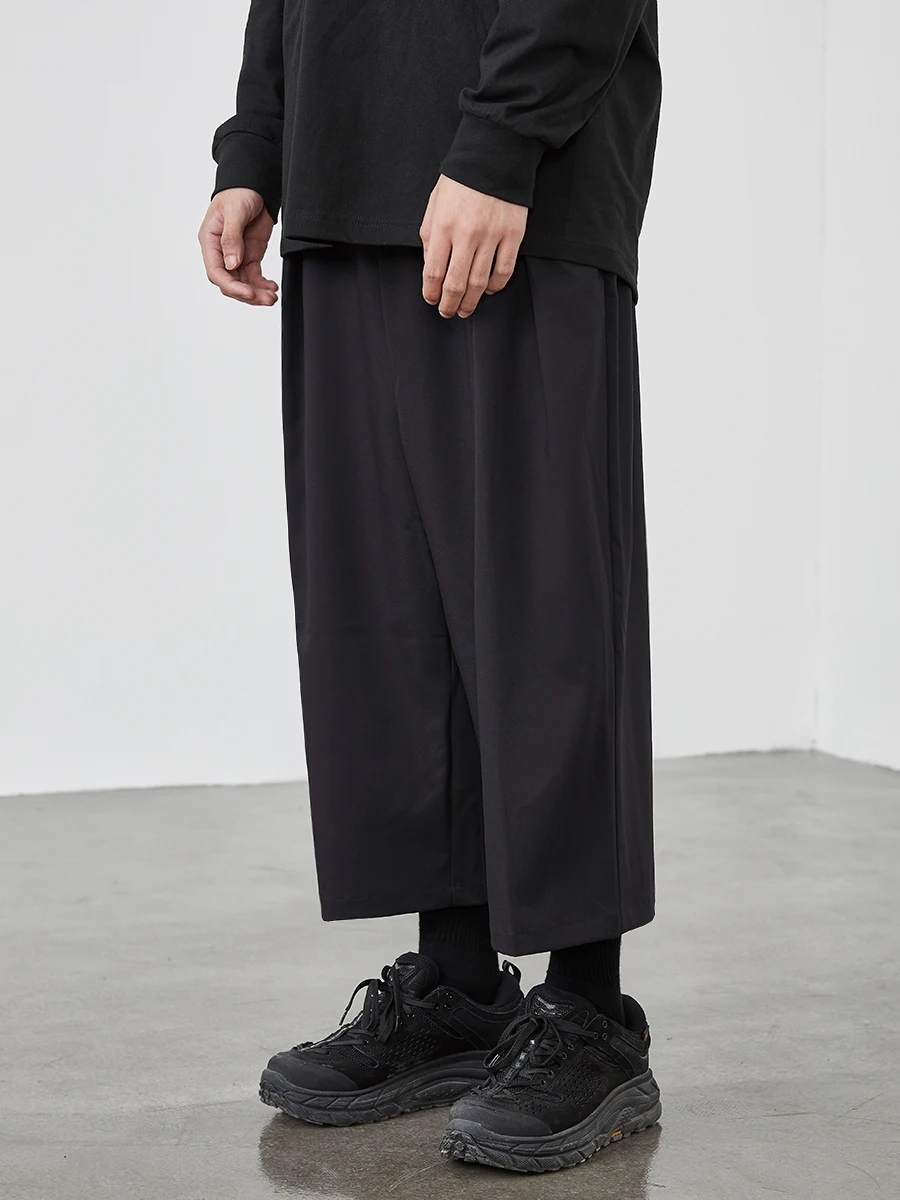 engineered garments パンツはどう選ぶ？Praleの液体窒素加工ワイドパンツが解決する、着心地とエコロジカルさの悩み