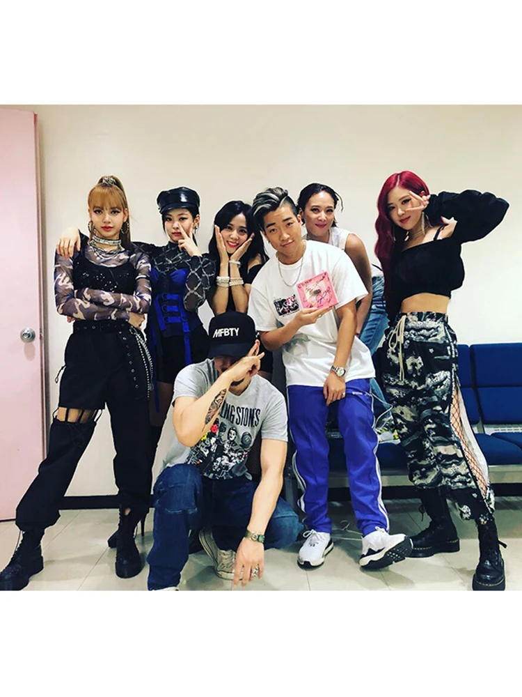 かっこいいセットアップを選ぶべきか？K-POPスタイルの演出衣装が実は最強の答え