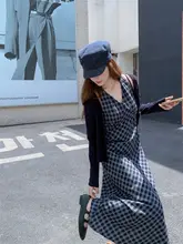 深い青のチェック柄キャミソールワンピース【春秋用・フレアデザイン】（セットアップ対応）