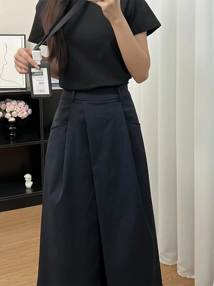 ロングタイトを着るなら、本当に「カジュアル」に使えるの？