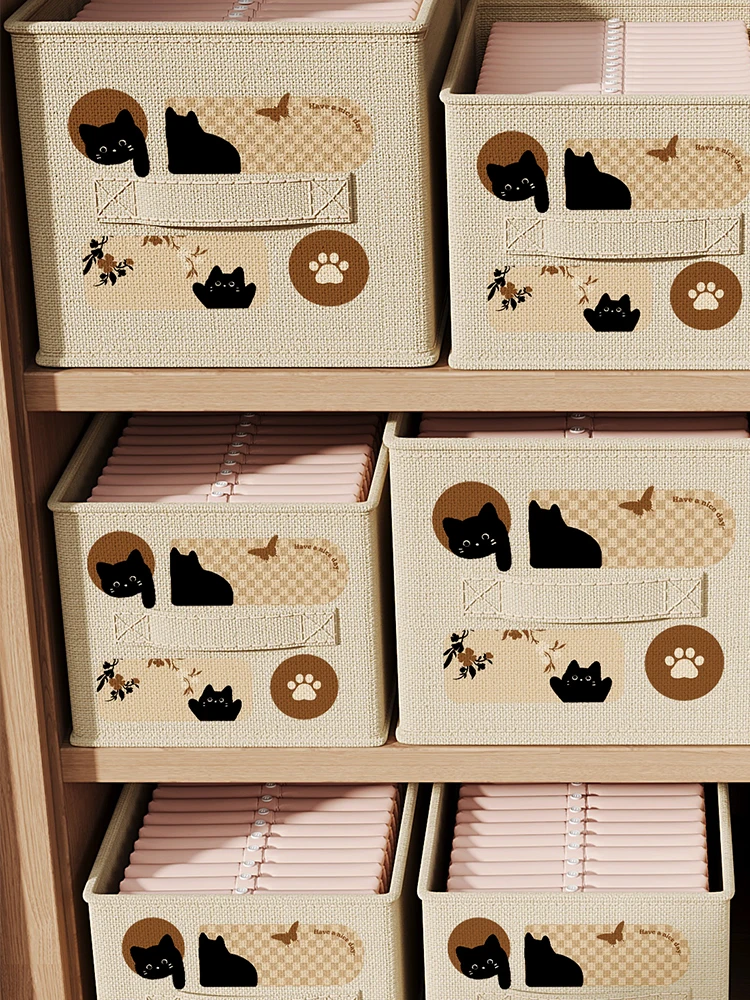 レトロ風ファブリック収納ボックス：子供服お下がりの効率的収納解決策