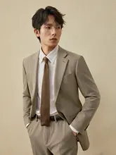 高級感漂うブラウンの男性スーツ【ビジネスカジュアル・結婚式用・四季対応】（セットアップ対応）