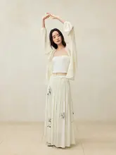腰部分けの細かいプリーツAラインスカート