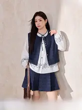 女性用 フランス風レトロデザインの刺繍入りベストとシャツ、プリーツスカート【体型カバー・三点セット】（セットアップ対応）