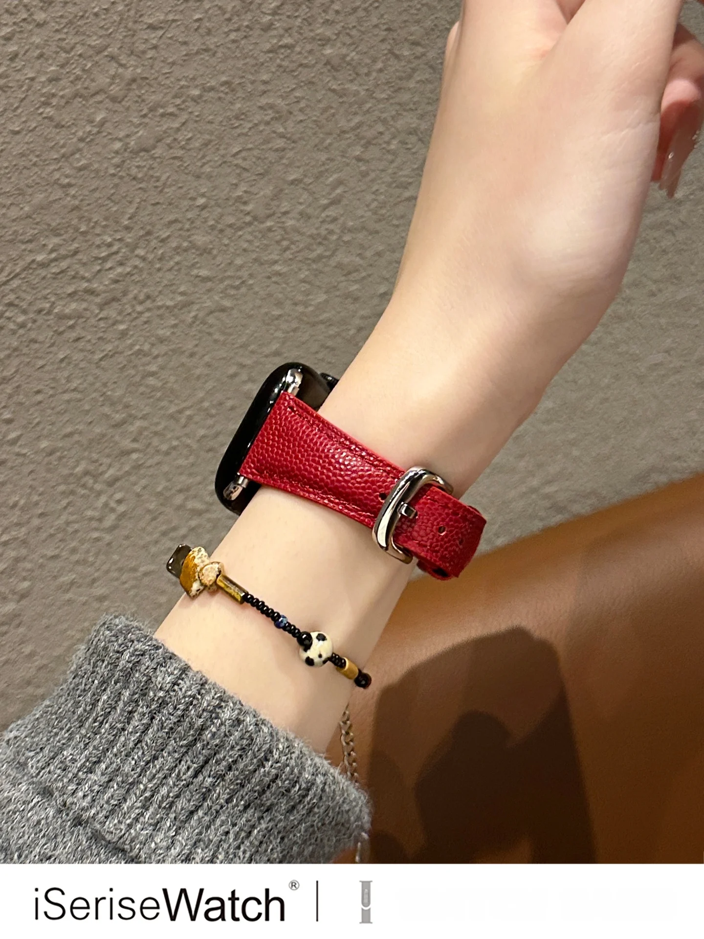 Apple Watchの種類を迷うなら、このレザーバンドが「どんなタイプに合うか」を教えてくれる