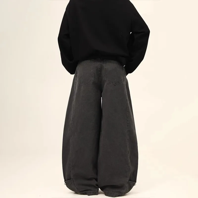 オーバーサイズワイドレッグカーゴパンツ：ルーズフィットのストリートスタイルを実現するリアルな使い方