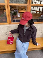 赤いトマトデザインのミニ斜め掛け帆布バッグ