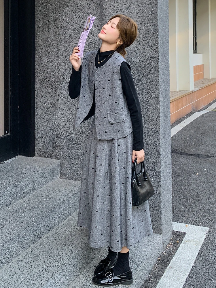 グレーとピンクのコラボコーデは、どうやって着るの？