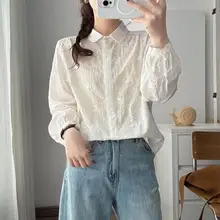 花柄刺繍入り長袖ブラウス【コットン・ラウンドネック・ルーズフィット】