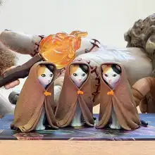 毛巾をまとった猫のフィギュア【黒白三毛猫・インテリア装飾用】