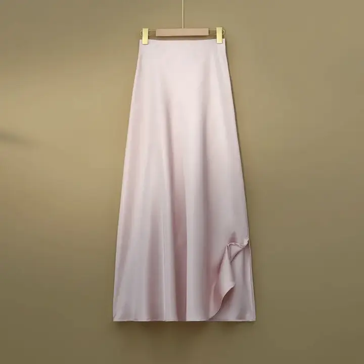 ハイウエストのシルエットを強調する中長丈サテンスカート【フィッシュテール・春夏用】