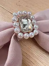 リボンデザインのブローチ【水晶飾り・ピンク・ファッションアクセサリー】