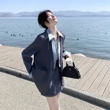 高級感溢れるグレーのジャケットとスカート【春秋用・小柄向け・カジュアルデザイン】（セットアップ対応）