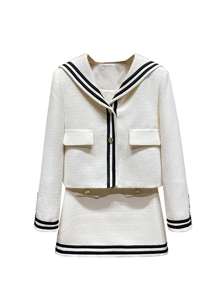 制服っぽい私服をカジュアルに着こなすには？Jolly Noteの学院風セットアップが解決する3つのポイント