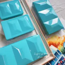 ティファニーブルーの水彩絵具収納ケース【重厚感あるホーロー製・12格24格デザイン】