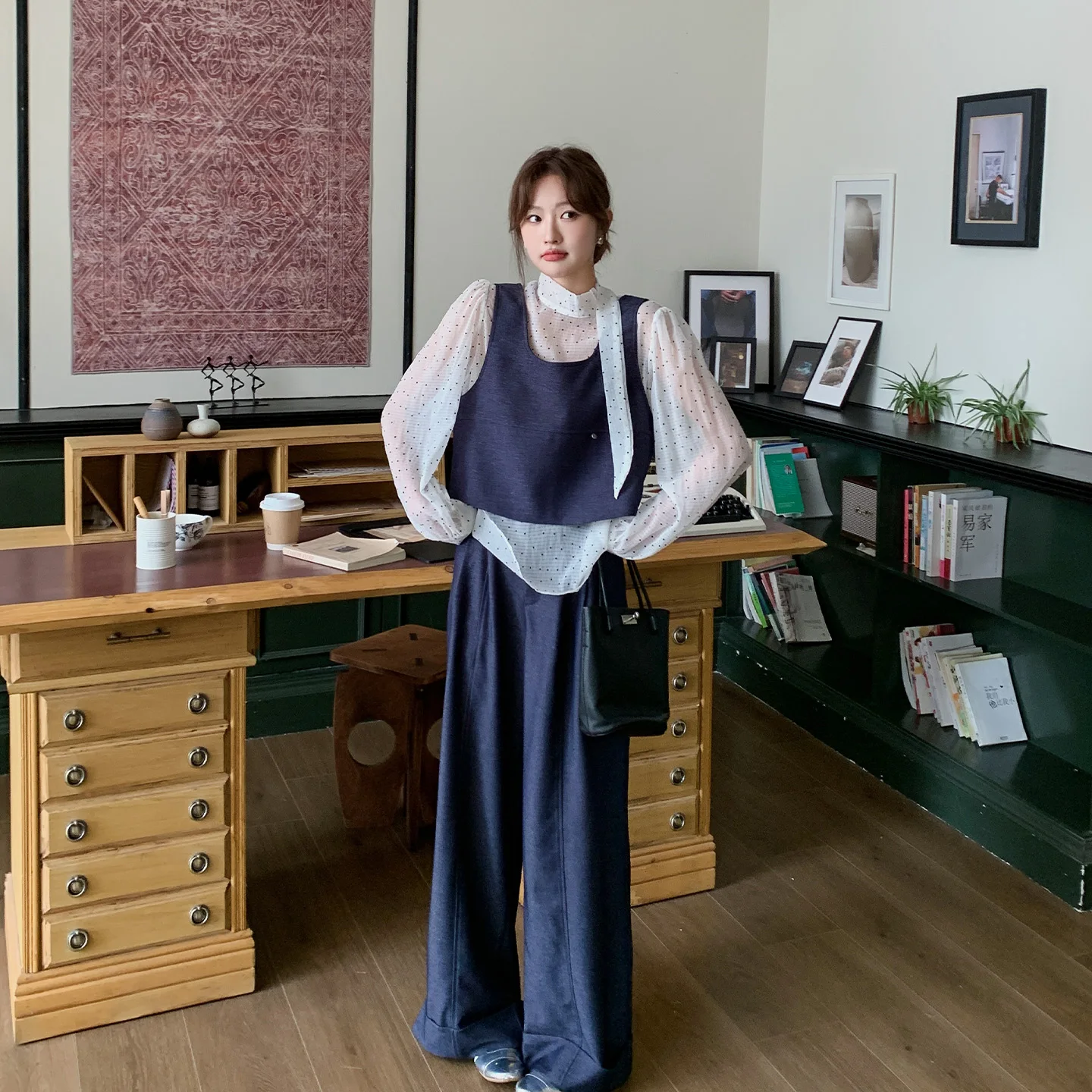 波点デザインのトップスとワイドパンツセット：自分に合う服装選びのための春秋対応フレンチスタイル