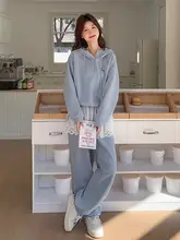 ブルーのレース風トップスとワイドパンツの上下セット【カジュアル・秋向け・リラクシング】（セットアップ対応）