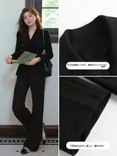 大きいサイズの洗練された印象の女性用スーツ【秋用・ブランド感あるデザイン】（セットアップ対応）