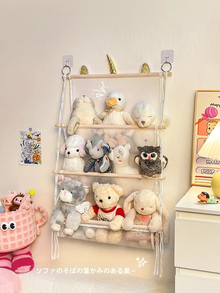 壁掛けぬいぐるみ収納ネット：三層式ドールラックの設置と使い方ガイド