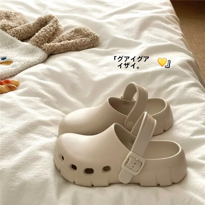 通気性のある透かしデザインの女性用厚底サンダル【滑り止め・夏用・オープントゥ】