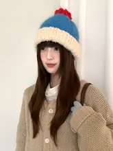 カラフルなポンポン付きニット帽【女性用・冬季・暖かい・耳を守る】